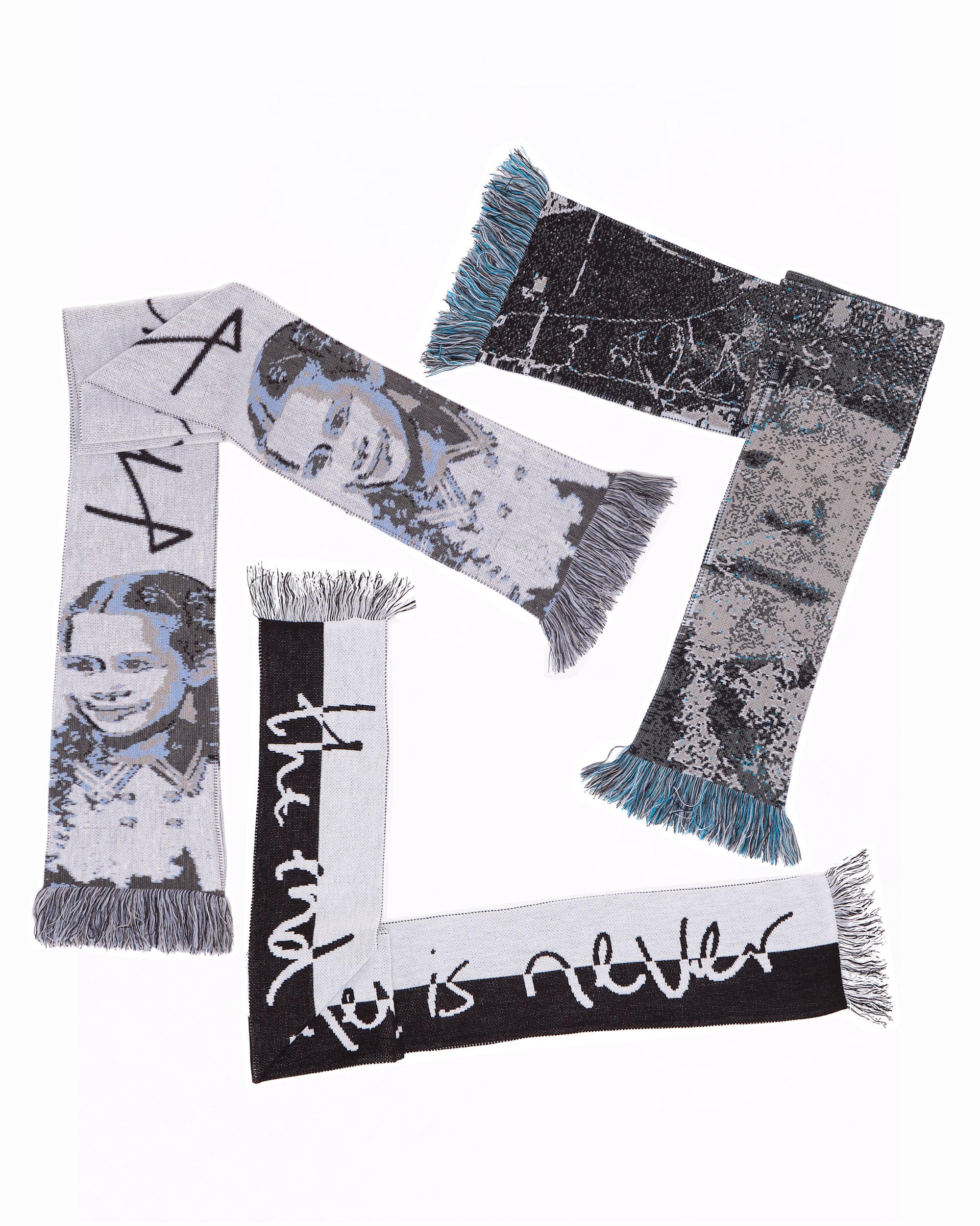 FW24 Knit OS001 Scarves